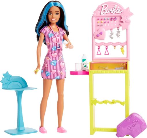 Barbie Skipper'ın Takı Standı Oyun Seti