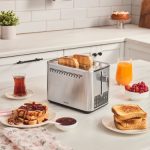 Karaca Color Touch Renkli Dijital Ekranlı Inox Ekmek Kızartma Makinesi 2 Dilim Kapasiteli 950 W