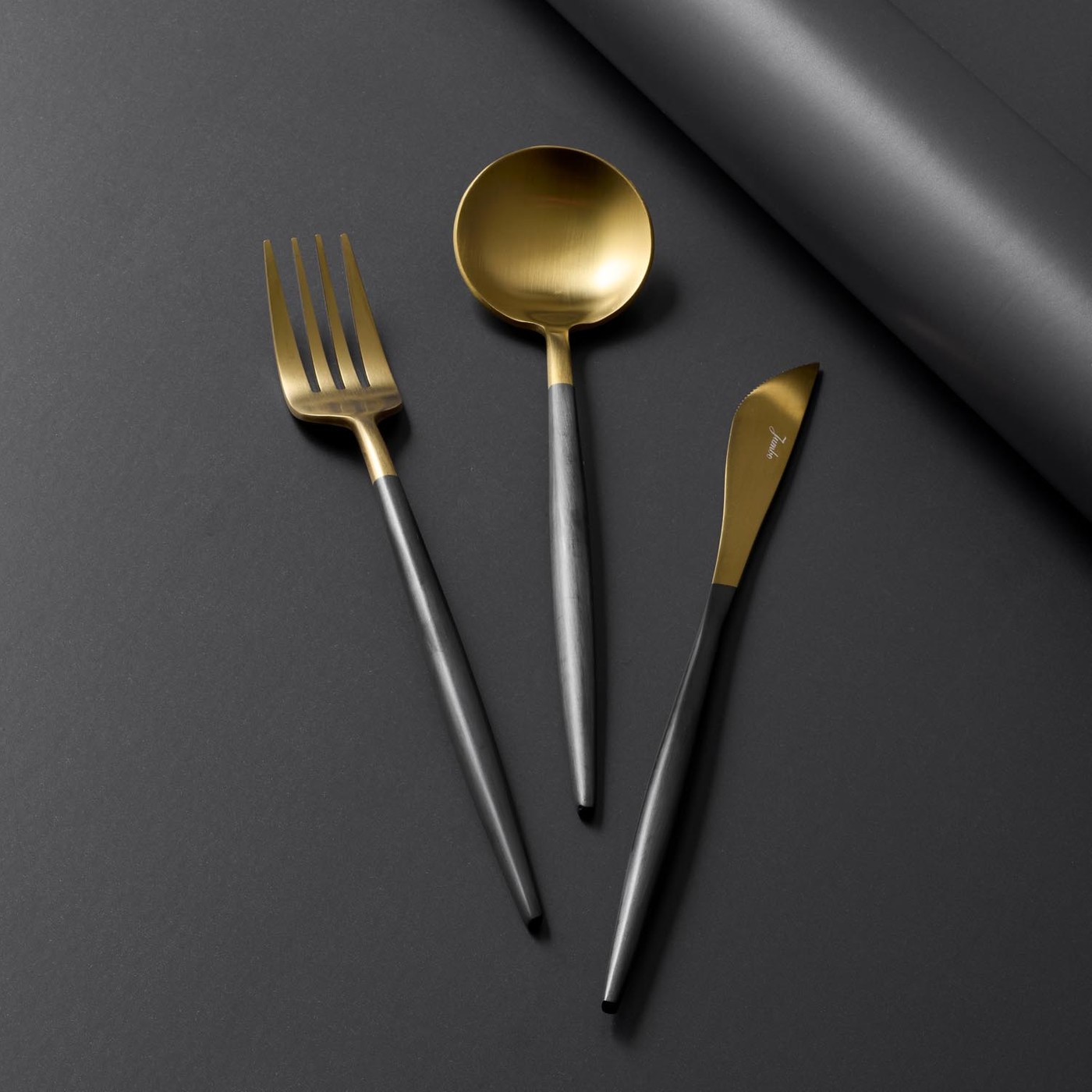 Jumbo Colors 30 Parça Çatal Kaşık Bıçak Seti Siyah Mat Altın - Görsel 2