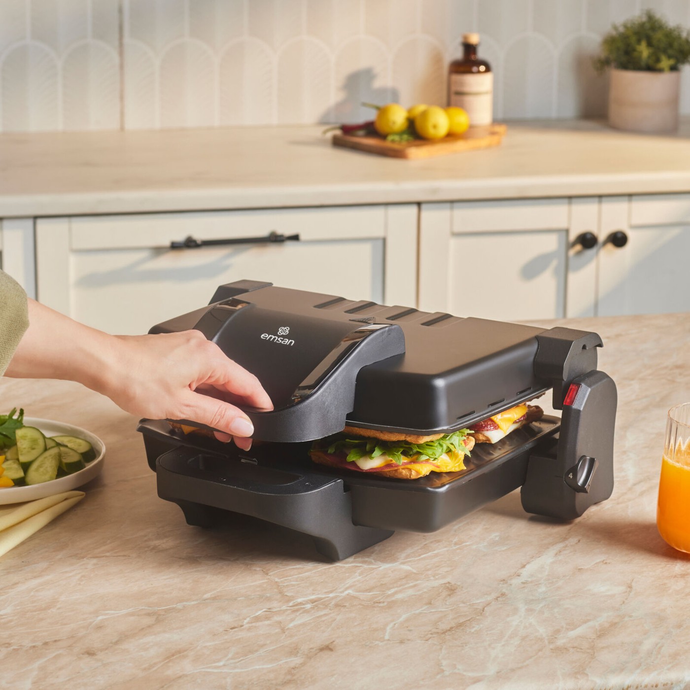 Emsan Future Essential Matte Black 1800 W Tost Makinesi - Görsel 2