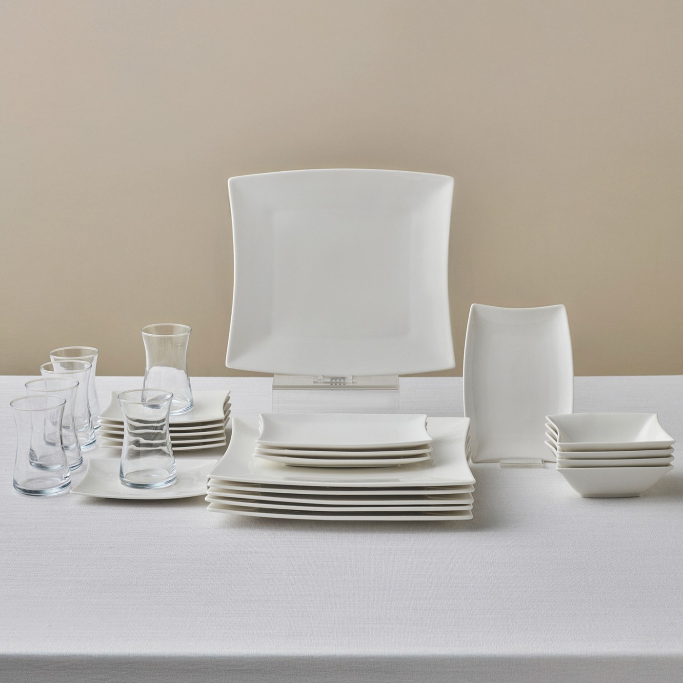 Karaca Perfect White 26 Parça 6 Kişilik Kahvaltı Takımı Porselen